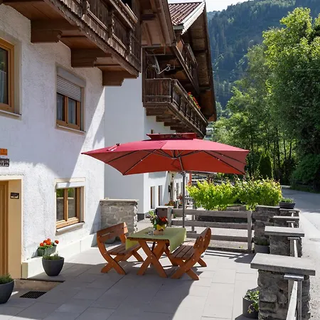 Διαμέρισμα Alpenapartment Fuer Familien Und Gruppen Zentrale Lage Fügen