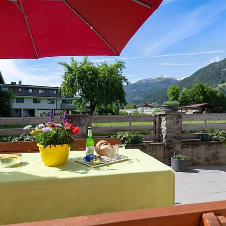 Alpenapartment Fuer Familien Und Gruppen Zentrale Lage 아파트